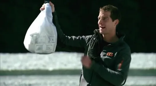 Get.Out.Alive.Bear.Grylls.s01e01.HWP (1)