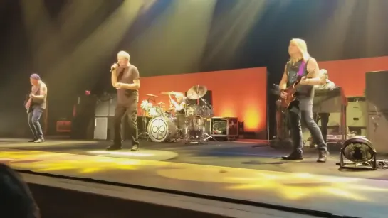 Deep Purple - Smoke and the water (Nagoya, Japan. Last October)