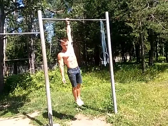 left arm 8 pull ups