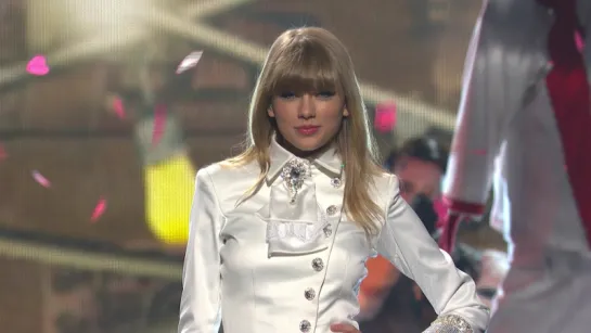 Taylor Swift - We Are Never Ever Getting Back Together (The 55th Annual Grammy Awards 2013)