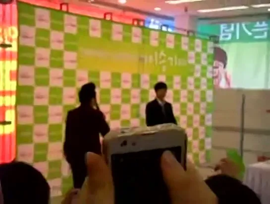 (120126)-Zipel Fan Signing#1 [7WLwREWcqJA]