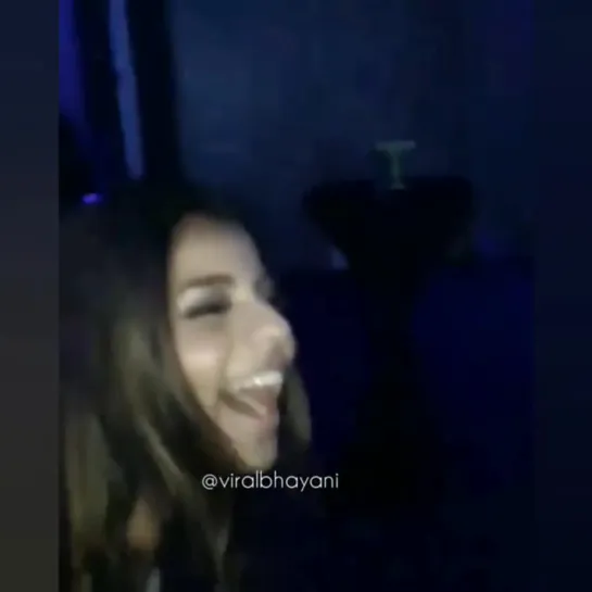 Viral Bhayani on Instagram_ “She got the moves.groovin to #willsmith #suhanakhan