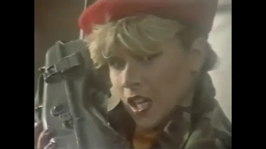 Samantha Fox - Rockin With My Radio (1983)