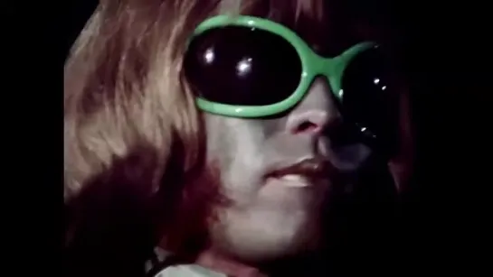 The Rolling Stones - Jumpin Jack Flash (live at TOTP, 1968) (720p)