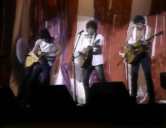 Bob Dylan _ Keith Richards _ Ron Wood - Blowin In The Wind (Live Aid 1985) (1080p)