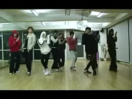 ZE.A dancing to Bo Peep Bo Peep (T-Ara)