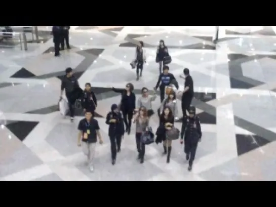 [FANCAM] 130115 T-ARA прибыли в Малайзию @ KLIA