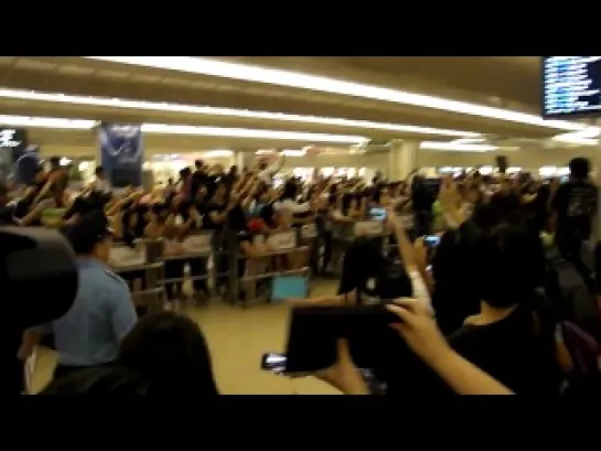 [Cam HD] 110603 T-ara @ Singapore Changi Airport [7]