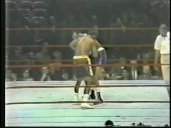 1970-11-18 Joe Frazier vs Bob Foster (WBC & WBA Heavyweight Titles)