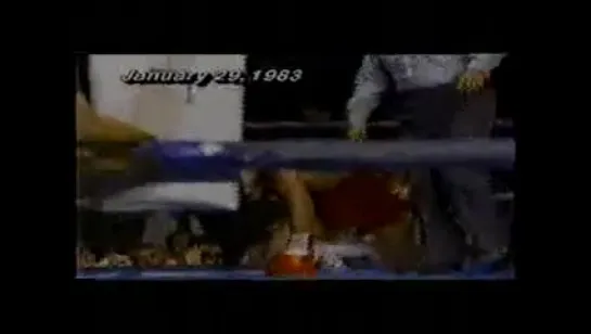 Pipino Cuevas vs Roberto Duran (избиение младенца)