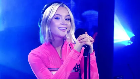 Zara Larsson - ‘Ruin My Life’ / ‘Love Lies’ (Khalid & Normani cover) in the Live Lounge