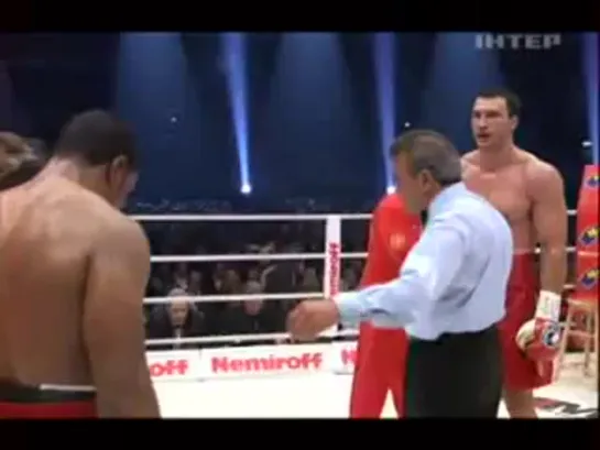 Wladimir Klitschko KO's Eddie Chambers in the 12th round‎