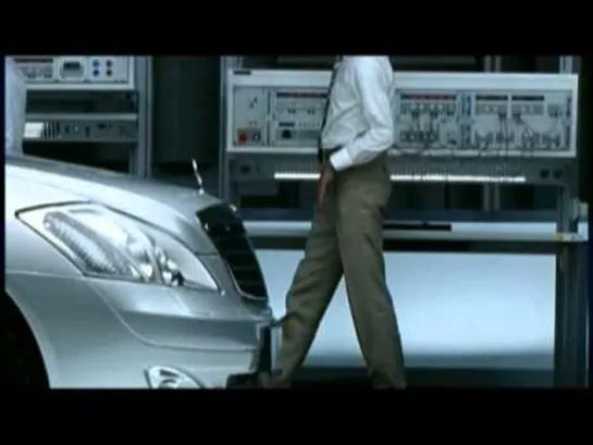 Mercedes-Benz S-Guard Promo-Video (1)