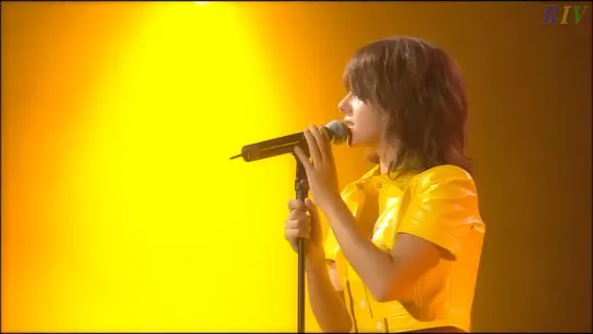 Alizee - Amelie Ma Dit (En concert 2004)