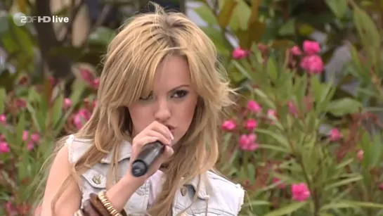 Alexandra Stan - Mr. Saxobeat im ZDF-Fernsehgarten 2011