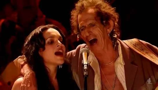 Keith Richards & Norah Jones "Love Hurts" (2005)