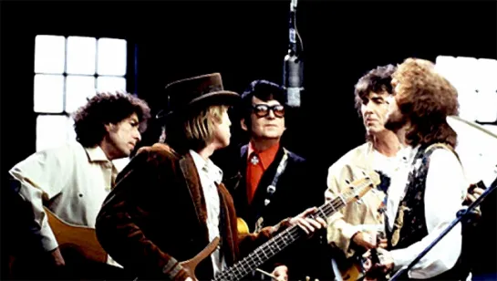 The Traveling Wilburys «End of the Line» (1988)