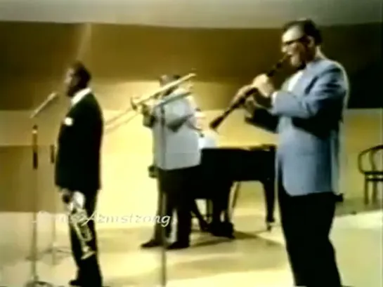 Louis Armstrong «What a Wonderful World» (1968)