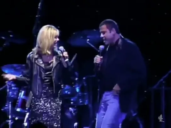 Olivia Newton, John Travolta «Youre the One That I Want» (2002, live)