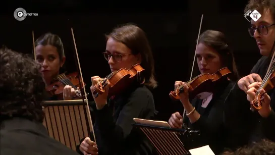 G. B. Pergolesi - Stabat Mater - Gli Angeli Genève + Quator Sine Nomine [Stephan MacLeod]