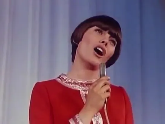 Mireille Mathieu - La Derniere Valse [1969]