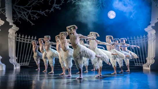 Swan Lake [by Matthew Bourne] (2019)