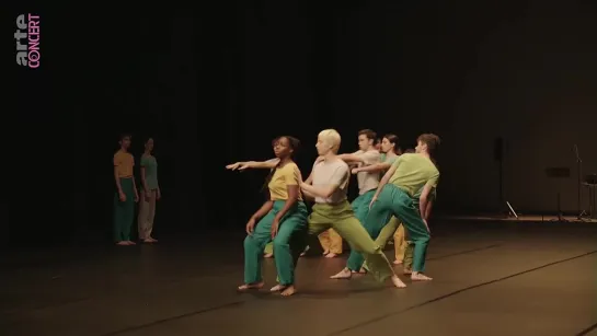 Trisha Brown hommage x 100 - Danseurs du Conservatoire National Supérieur de Musique et de Danse de Paris