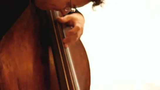 1007 J. S. Bach - [Cello] Suite No.1 in G major, BWV 1007 - Edicson Ruiz, doublebass