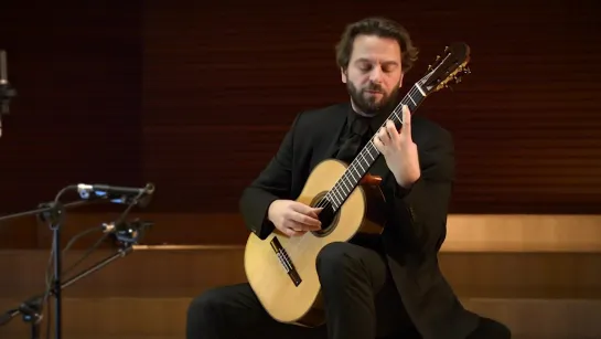 996 J. S. Bach - Suite in E minor, BWV 996 - Marcin Dylla, guitar