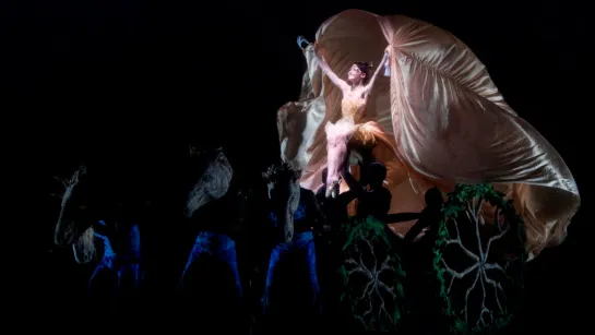 Cinderella in-the-round  [choreography by Christopher Wheeldon] - English National Ballet