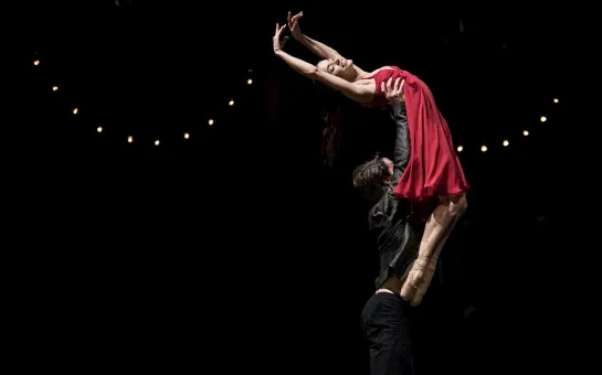 Romeo and Juliet [choreography by Christian Spuck] – Katja Wünsche, Tigran Mkrtchyan, William Moore - Ballett Zürich 2019