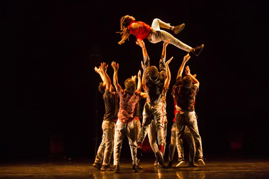 Danser Casa (Casablanca) choreography by Kader Attou et Mourad Merzouki - Théâtre de Suresnes Jean Vilar