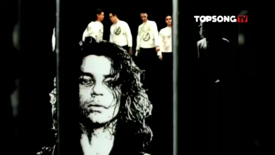 INXS «Need You Tonight» (1987)