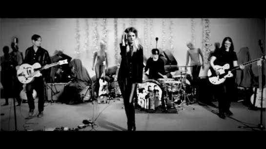 The Dead Weather - Be Still [Live]