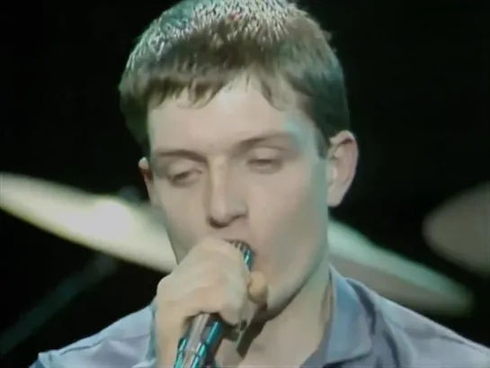 Joy Division - She's Lost Control [Live]