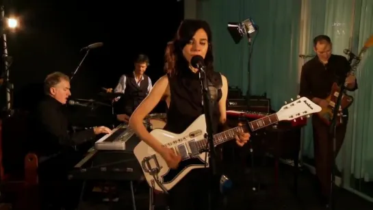 PJ Harvey - The Last Living Rose