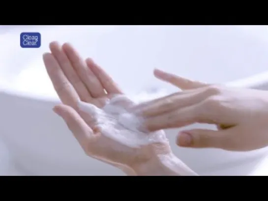 Clean & Clear. A clearing speed care TV CF