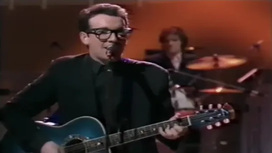 Elvis Costello & The Attractions - The Invisible Man