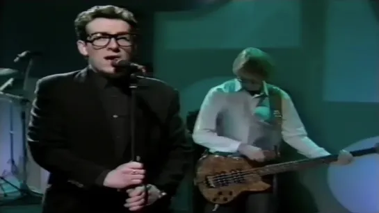 Elvis Costello & The Attractions - Shipbuilding