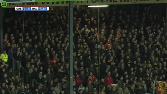 Youll never walk alone. (Jelle Ten Rouwelaar wordt toegezongen)