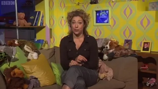 Alex Kingston - CBeebies Bedtime Story- 253 (01.08.2011) - Crocodiles need kisses too