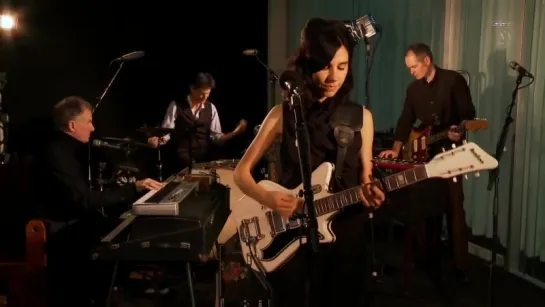 PJ Harvey - The Last Living Rose