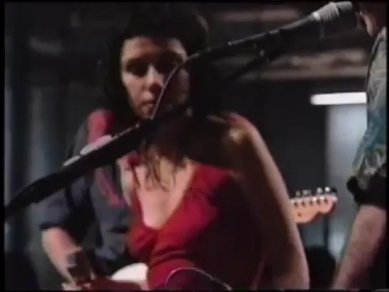 PJ Harvey - My Beautiful Leah [live]