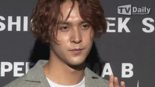 [NEWS] 19.10.2015 TV Daily - HERA Seoul Fashion Week S/S 2016 - "Supercomma B" Collection - DongWoon