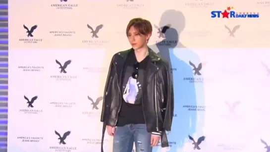 [NEWS] 6.10.2015 StarDailyNews - American Eagle Outfitters "2015 Holiday Collection" Event - HyunSeung