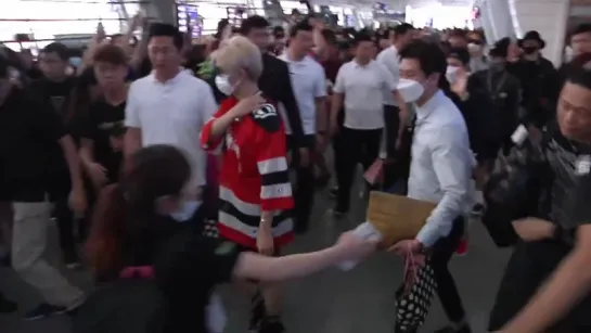 [NEWS] 5.06.2015 CNA - BEAST Arrival at Taiwan Airport