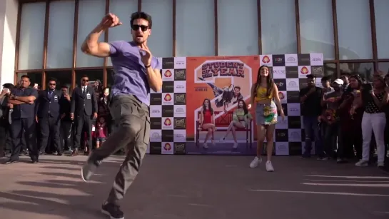 SOTY 2 - Student Tour ¦ Ahmedabad ¦ Tiger Shroff ¦ Tara ¦ Ananya ¦ 10th May