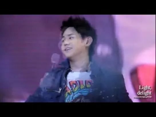 [FANCAM] 4.02.2012 Cute YoSeob @ Beautiful Show in Seoul