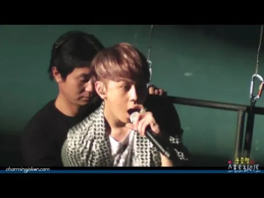 [FANCAM] 4.02.2012 YoSeob & JunHyung - Thanks To (JunHyung focus) @ Beautiful Show in Seoul