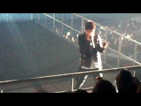 [FANCAM] 4.02.2012 YoSeob & JunHyung - Thanks To @ Beautiful Show in Seoul